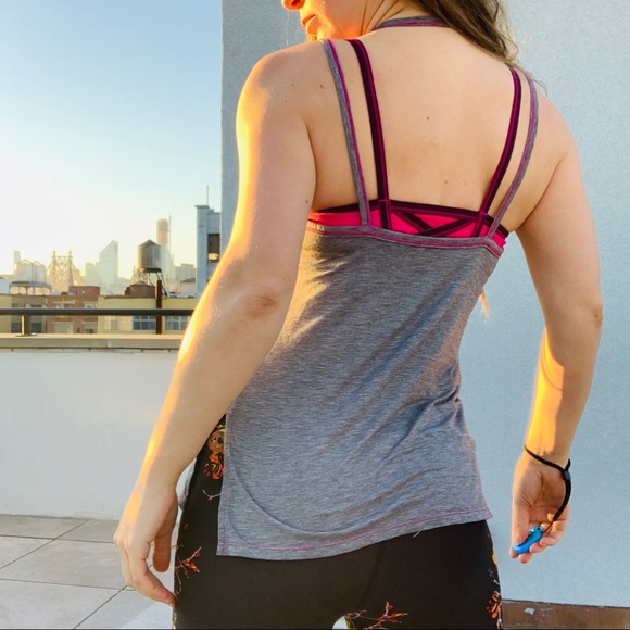 Athleta Build-in Bra Sports Cross Straps Top Kink - Picture 7 of 15